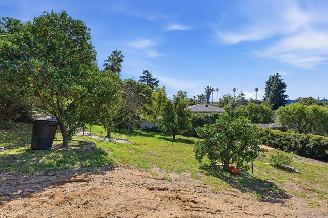 9257 Dillon Dr, La Mesa, CA 91941