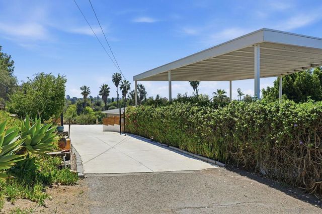 9257 Dillon Dr, La Mesa, CA 91941