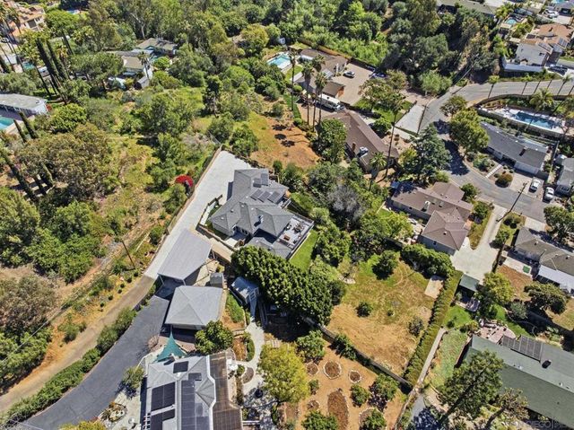 9257 Dillon Dr, La Mesa, CA 91941