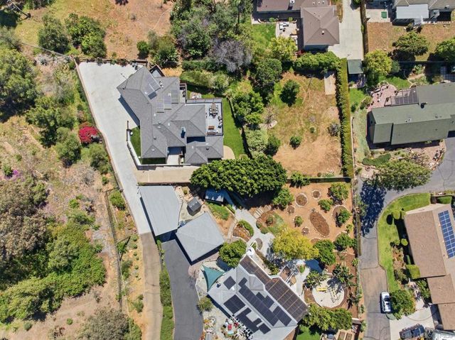 9257 Dillon Dr, La Mesa, CA 91941