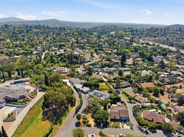 9257 Dillon Dr, La Mesa, CA 91941