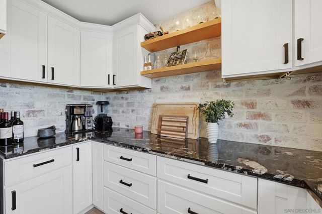 9257 Dillon Dr, La Mesa, CA 91941