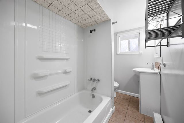 137 S 12th St, Pittsburgh, PA 15203