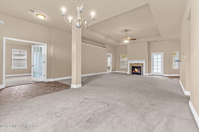 8699 N Courtly Circle, Olive Branch, MS 38654