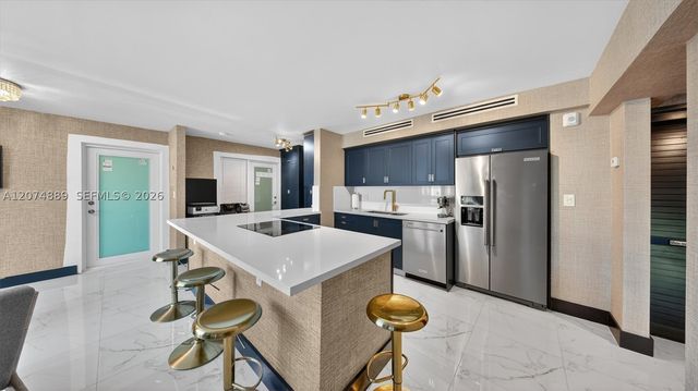 1400 Pennsylvania Ave 11, Miami Beach, FL 33139