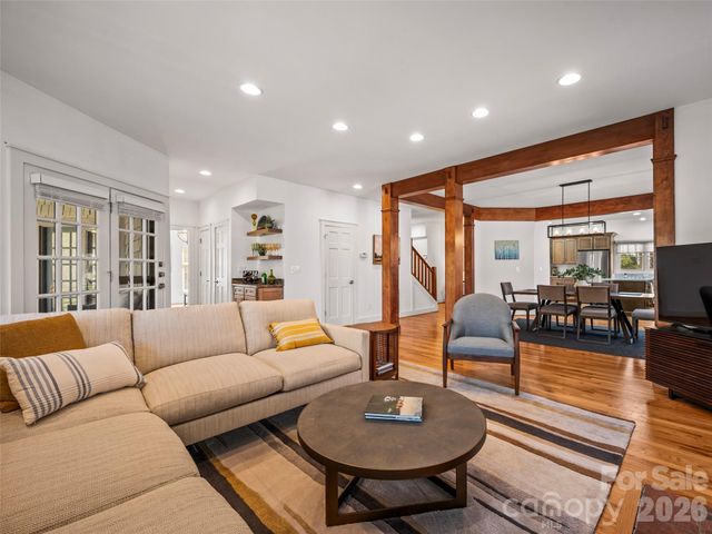 19 Lacoste Drive, Hendersonville, NC 28739