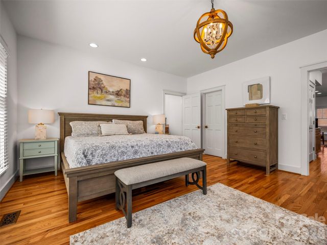 19 Lacoste Drive, Hendersonville, NC 28739