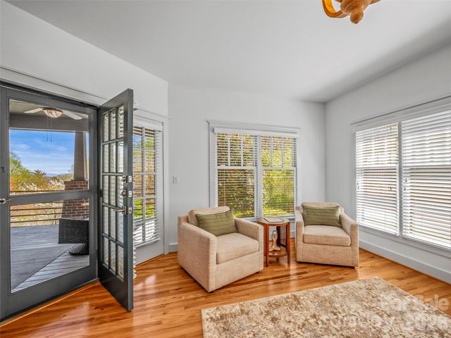 19 Lacoste Drive, Hendersonville, NC 28739