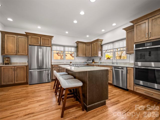19 Lacoste Drive, Hendersonville, NC 28739