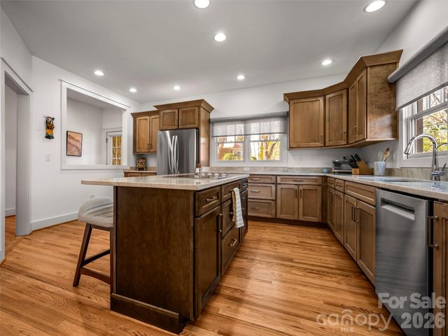 19 Lacoste Drive, Hendersonville, NC 28739