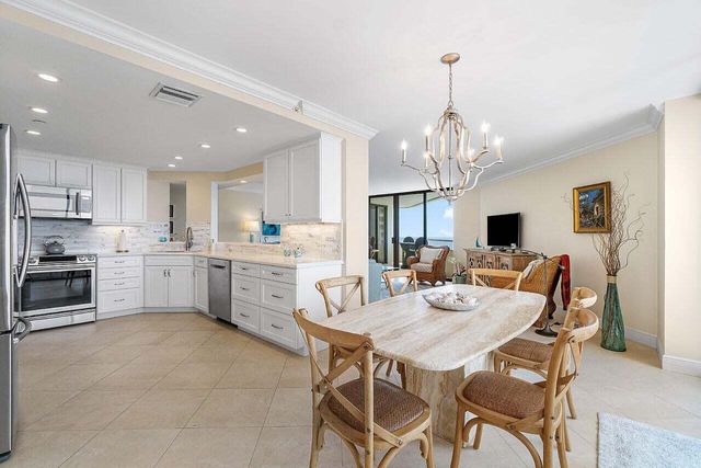 5080 N Ocean Drive 19d, Singer Island, FL 33404