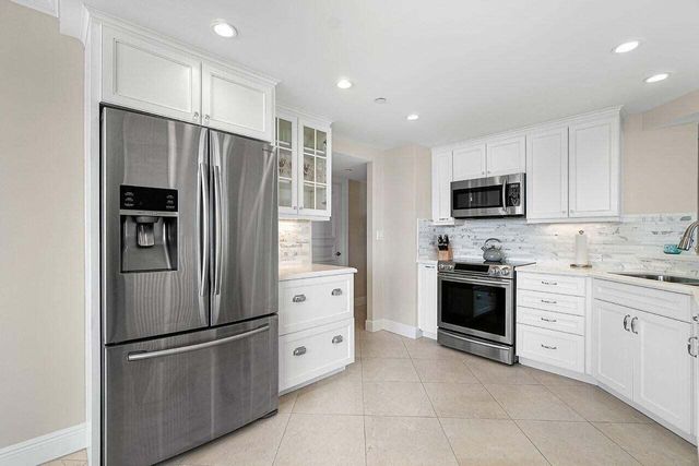 5080 N Ocean Drive 19d, Singer Island, FL 33404