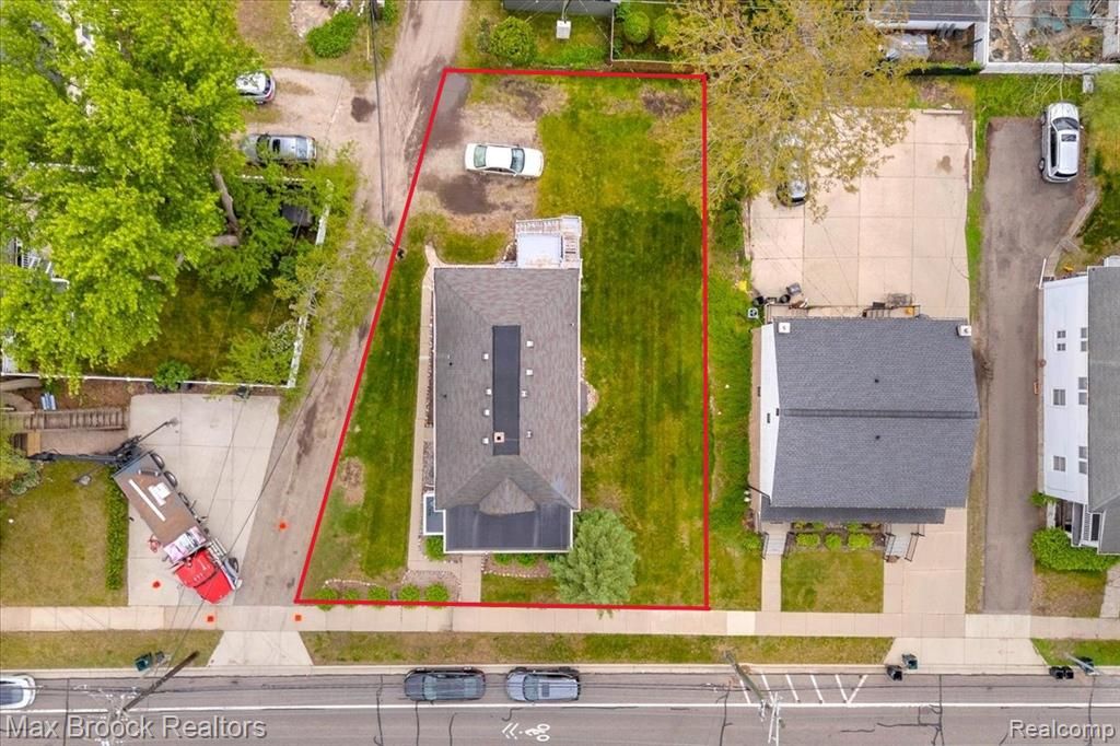 417 W Lincoln Avenue, Royal Oak, MI 48067