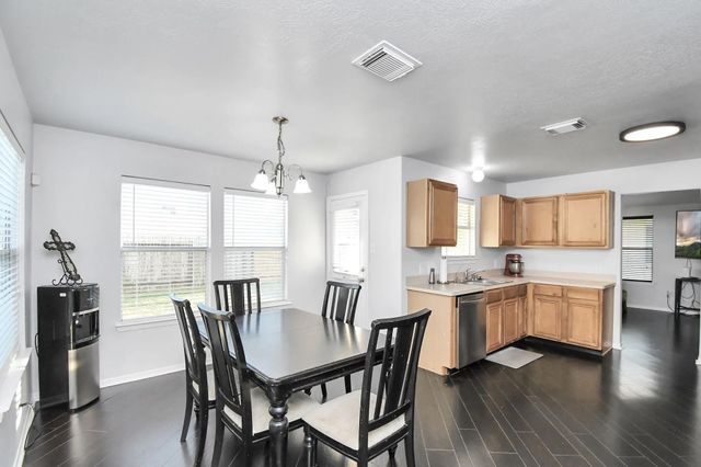 19111 Lakota Dr, Katy, TX 77449