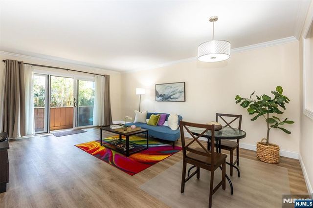 971 Bloomfield Avenue 12, Glen Ridge, NJ 07028