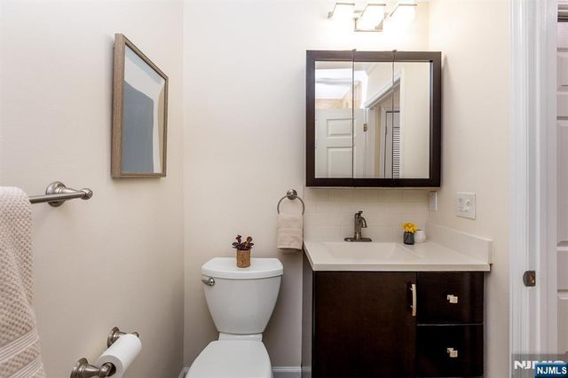 971 Bloomfield Avenue 12, Glen Ridge, NJ 07028