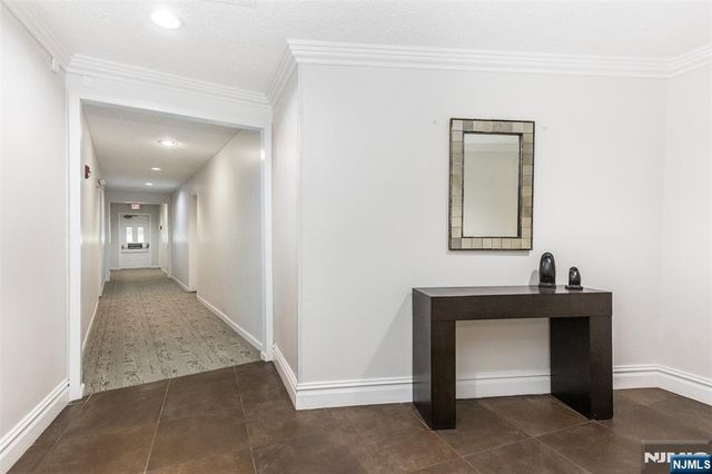 971 Bloomfield Avenue 12, Glen Ridge, NJ 07028