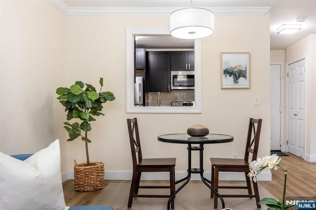 971 Bloomfield Avenue 12, Glen Ridge, NJ 07028