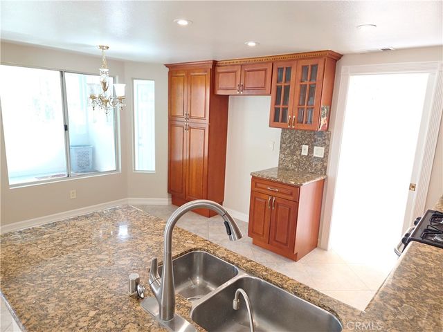 580 Calhoun, Corona, CA 92879