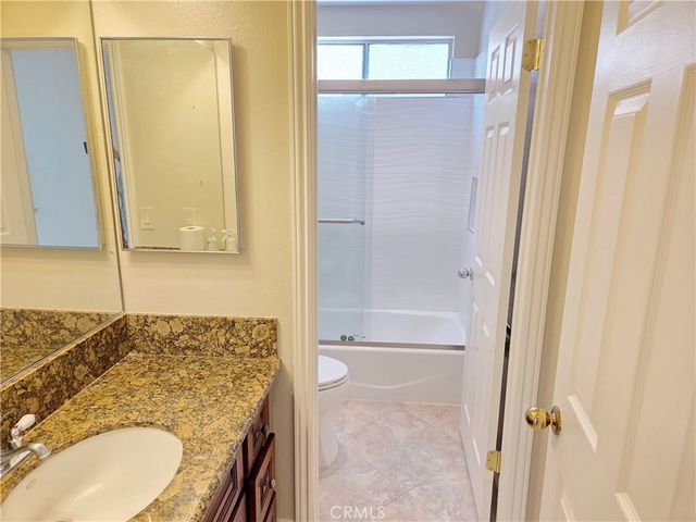 580 Calhoun, Corona, CA 92879