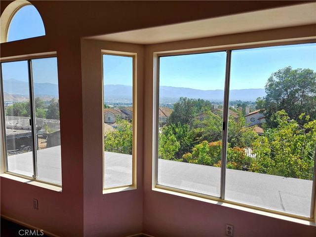 580 Calhoun, Corona, CA 92879