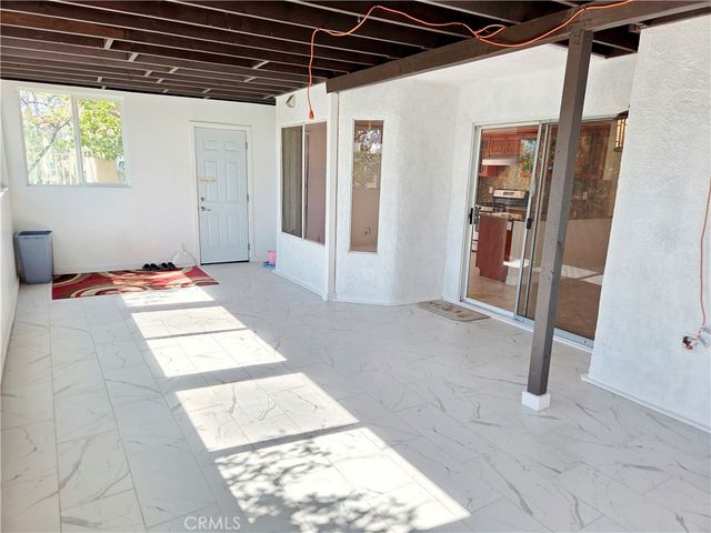 580 Calhoun, Corona, CA 92879