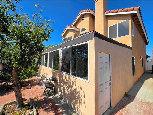 580 Calhoun, Corona, CA 92879