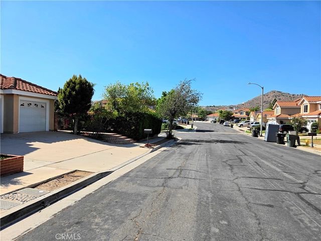 580 Calhoun, Corona, CA 92879