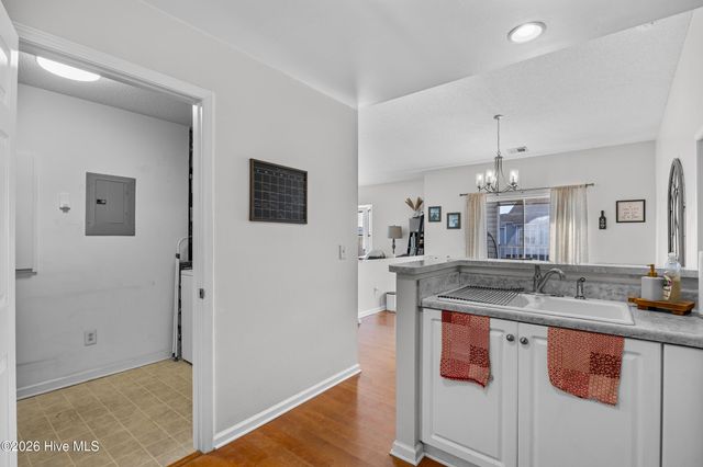 4138 Breezewood Drive Apt 201, Wilmington, NC 28412