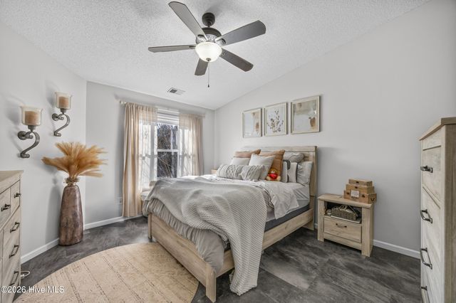 4138 Breezewood Drive Apt 201, Wilmington, NC 28412