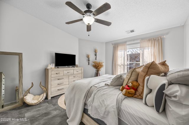 4138 Breezewood Drive Apt 201, Wilmington, NC 28412