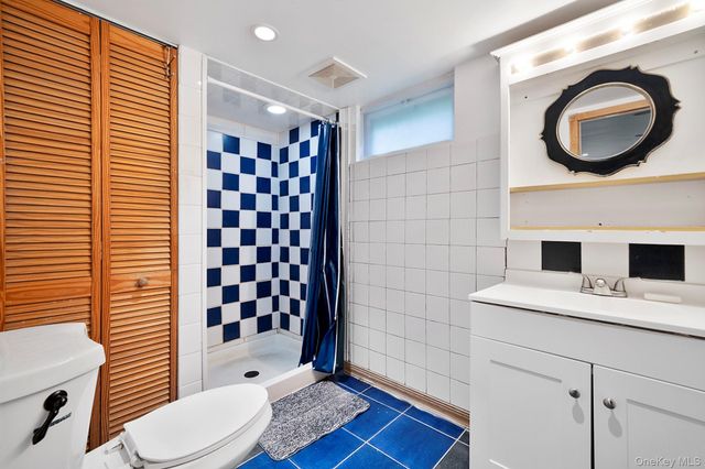 824 Lincoln Avenue, Bohemia, NY 11716