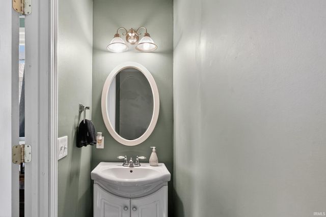 3621 Indian Creek Drive, West Lafayette, IN 47906