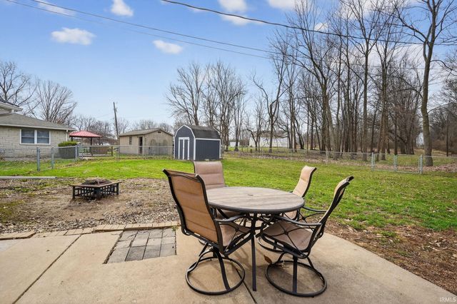 3621 Indian Creek Drive, West Lafayette, IN 47906