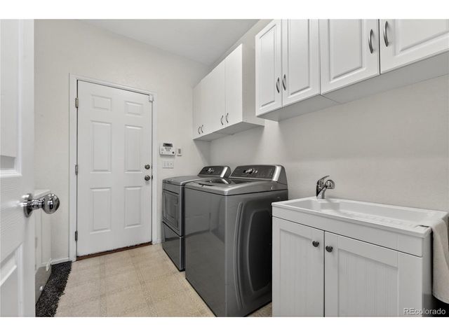 6047 S Ukraine St, Aurora, CO 80015