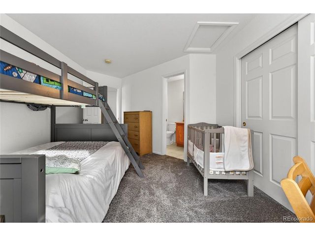 6047 S Ukraine St, Aurora, CO 80015