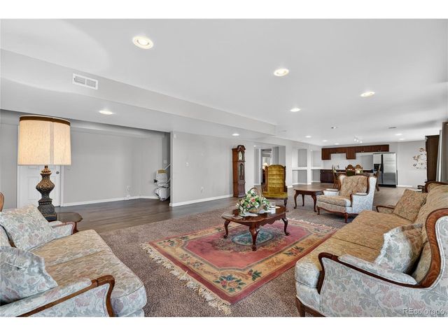 6047 S Ukraine St, Aurora, CO 80015