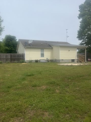 129 Clifton Rd, Lawrenceburg, TN 38464