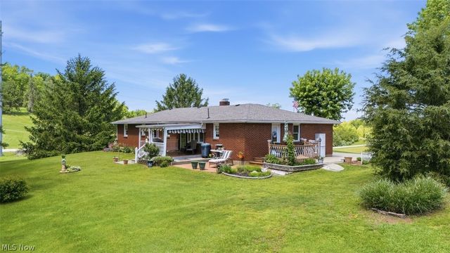 800 Arends Ridge Road, Marietta, OH 45750