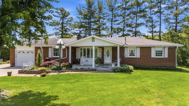 800 Arends Ridge Road, Marietta, OH 45750