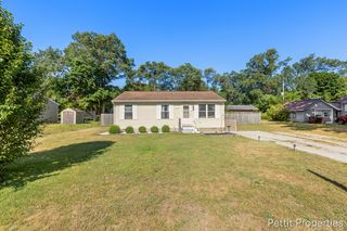 1447 West Street, Muskegon, MI 49442