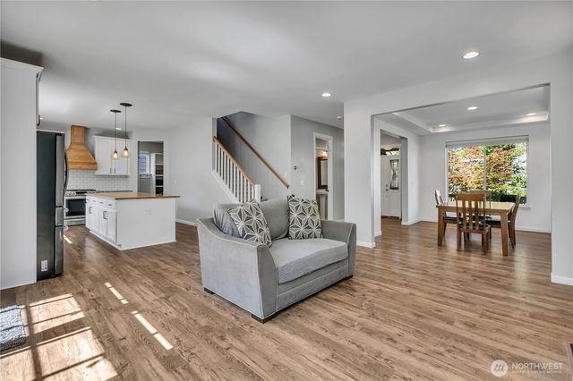 3924 Highlands Boulevard, Puyallup, WA 98372