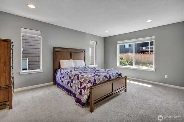 3924 Highlands Boulevard, Puyallup, WA 98372
