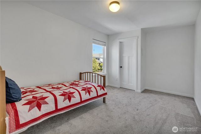 3924 Highlands Boulevard, Puyallup, WA 98372