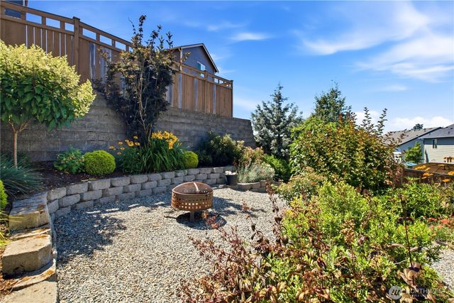 3924 Highlands Boulevard, Puyallup, WA 98372