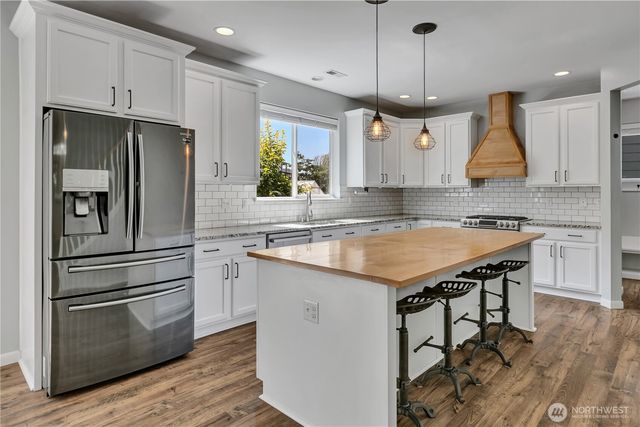 3924 Highlands Boulevard, Puyallup, WA 98372
