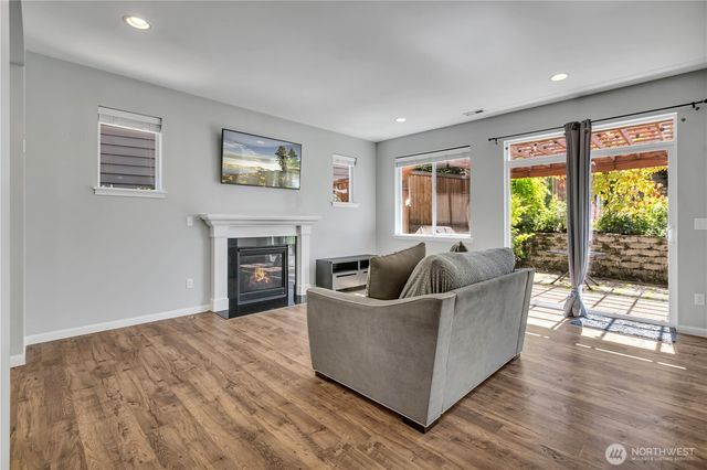 3924 Highlands Boulevard, Puyallup, WA 98372