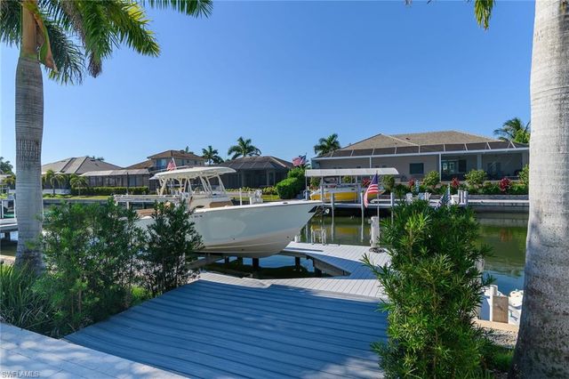 1609 Villa CT, Marco Island, FL 34145