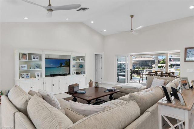 1609 Villa CT, Marco Island, FL 34145