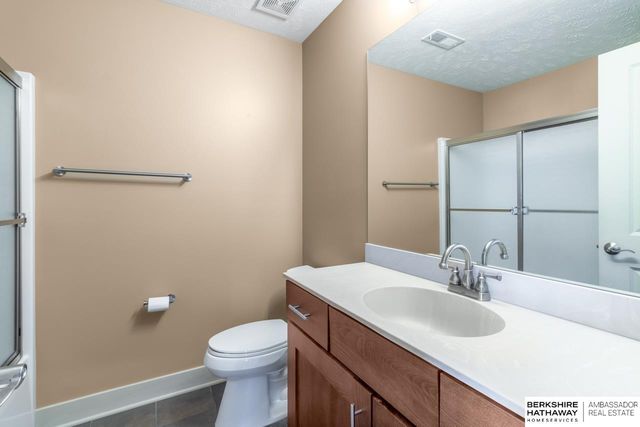 5138 Dodge Street, Omaha, NE 68132